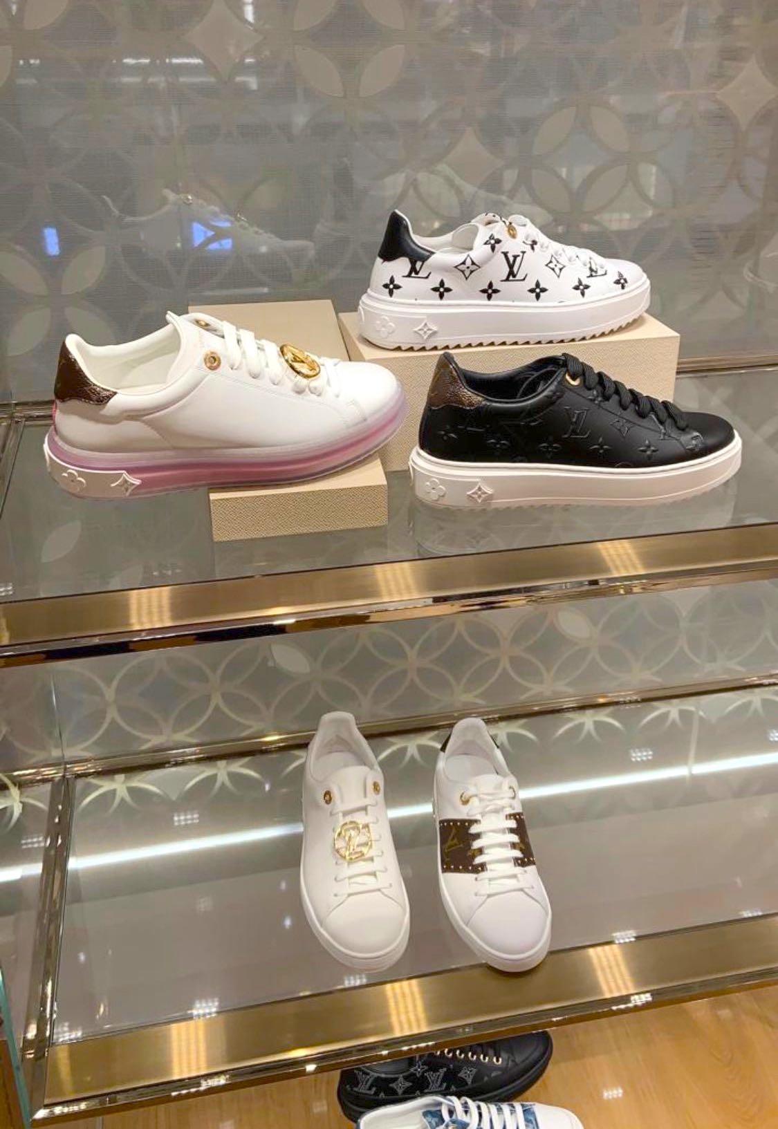Buy Louis Vuitton Wmns Time Out Sneaker 'White Black Monogram