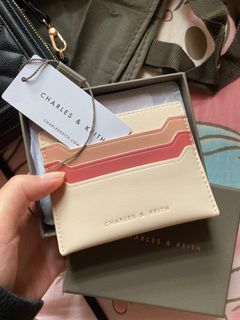 （分類：）位於 。 由 bae_bb 提交（商品編號 1058385987，圖片 1）。簡介： 。
