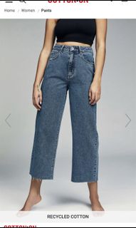 (Category: ) located in . Submitted by chlo.finds (Listing ID 1058483272, Image 1). Description: .