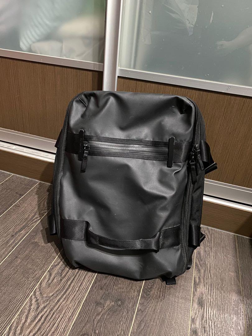 Crumpler vis a vis backpack discount review