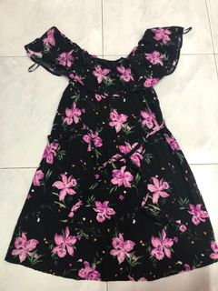 (Category: ) located in . Submitted by jevoxcloset (Listing ID 1058394400, Image 1). Description: .