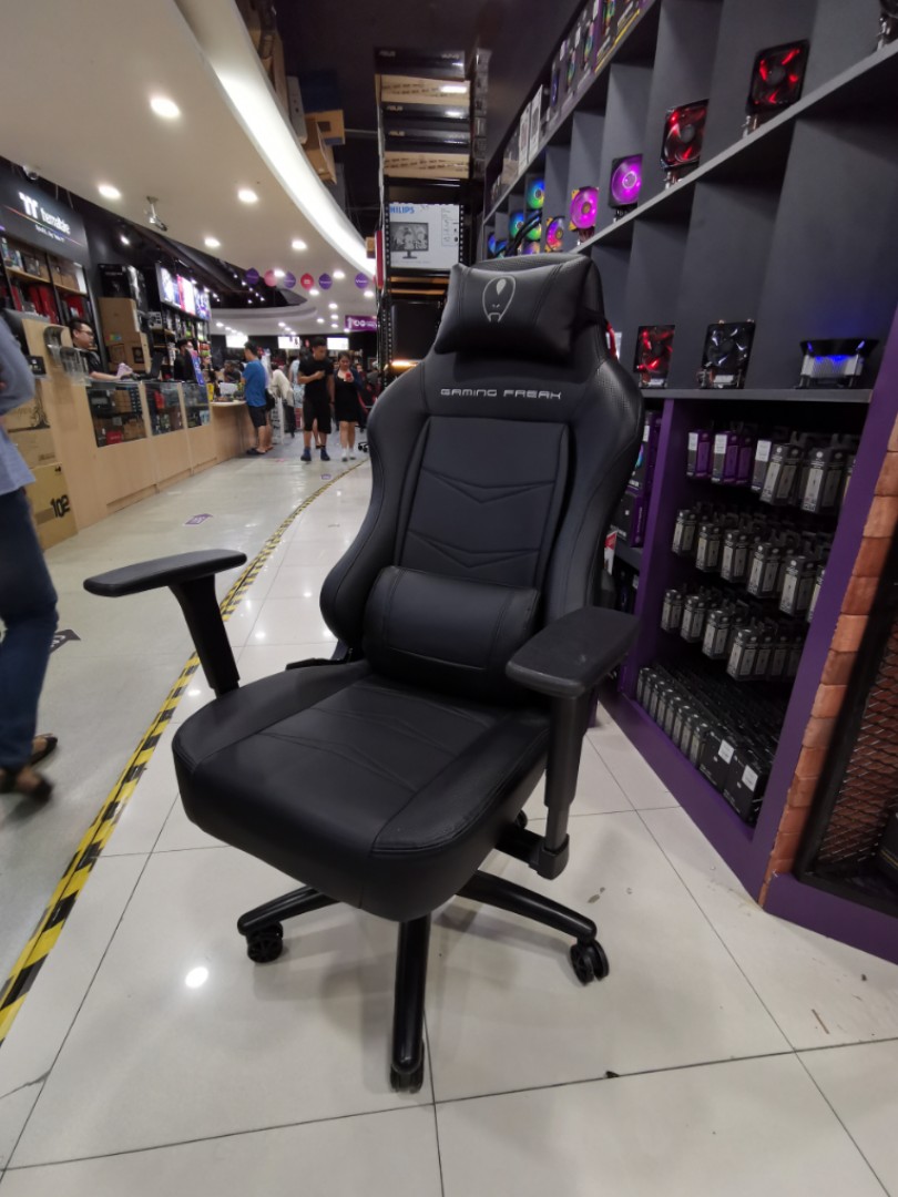 Gaming freak on sale carbon throne