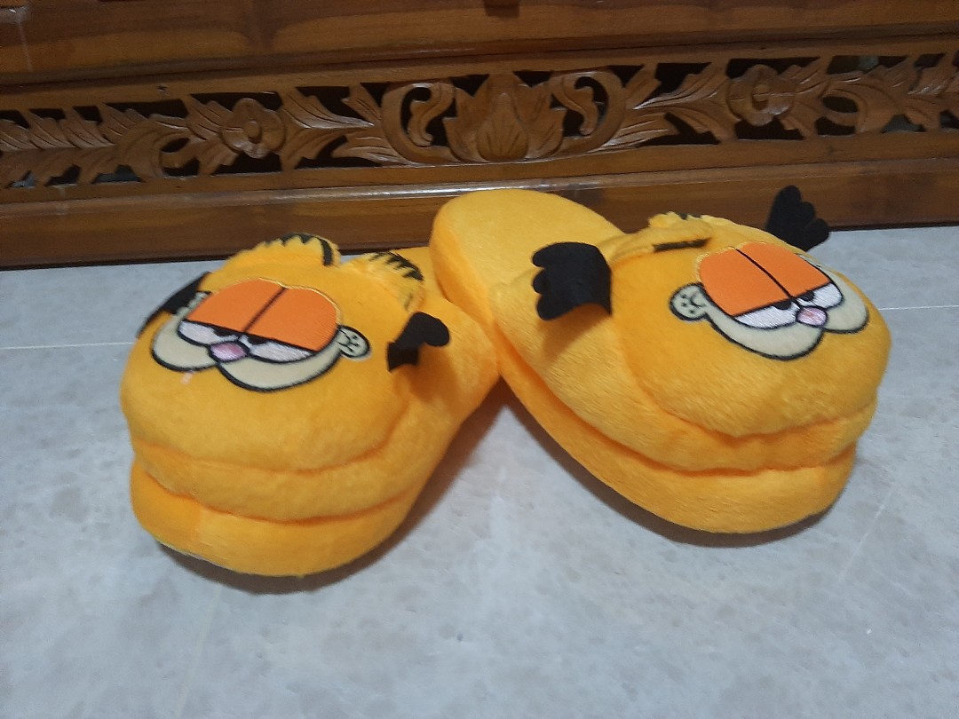 garfield slippers