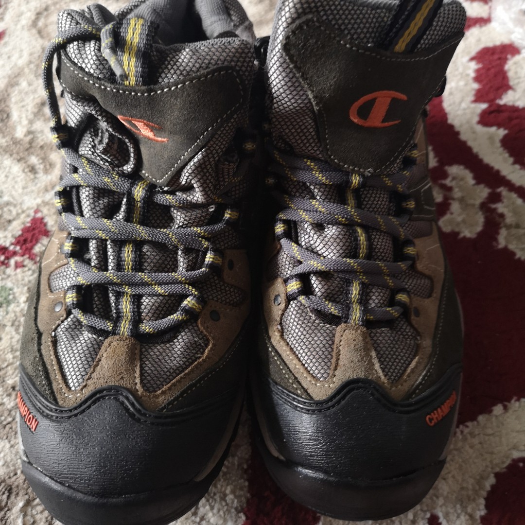 Hiking shoes brand Champion made in Korea