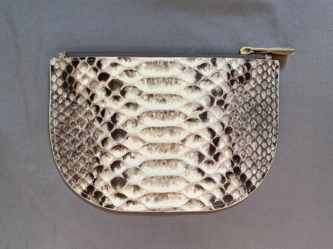 LINGWU Python Clutch (Category: Bags & Wallets) located in Singapore. Submitted by lijiali (Listing ID 1058423614, Image 2). Description: Crafted in python skin. Never used before. Measurements: 18cm (length) x 12cm (depth).