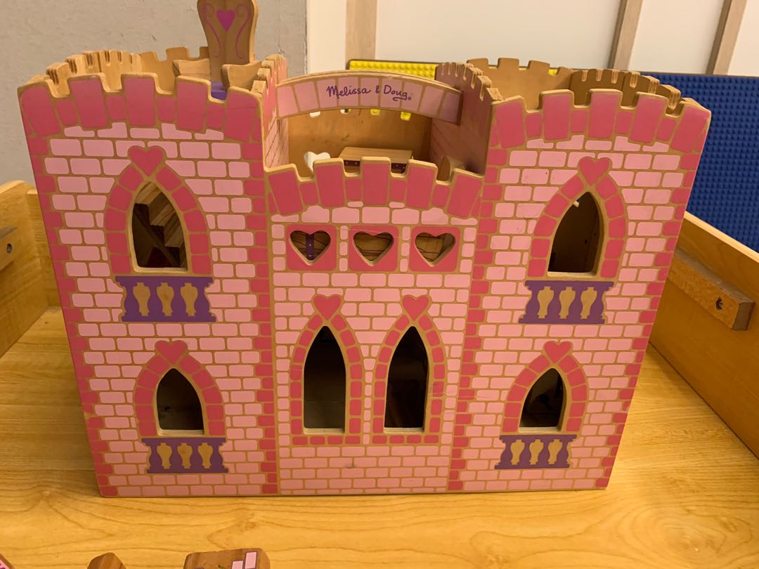 melissa and doug castle