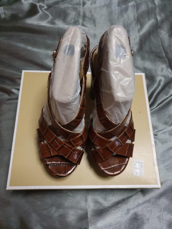 Michael michael kors hotsell audrina platform sandals