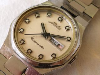 （分類：）位於 。 由 watch-collector 提交（商品編號 1058463673，圖片 1）。簡介： 。