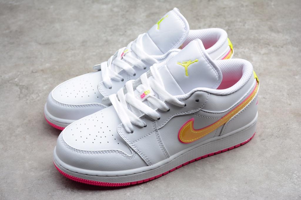 nike womens shoes pink and white