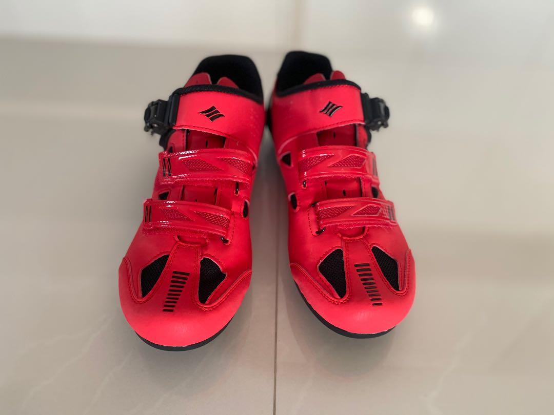 non locking cycling shoes