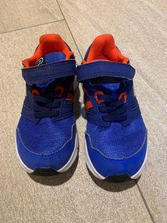 decathlon netball trainers