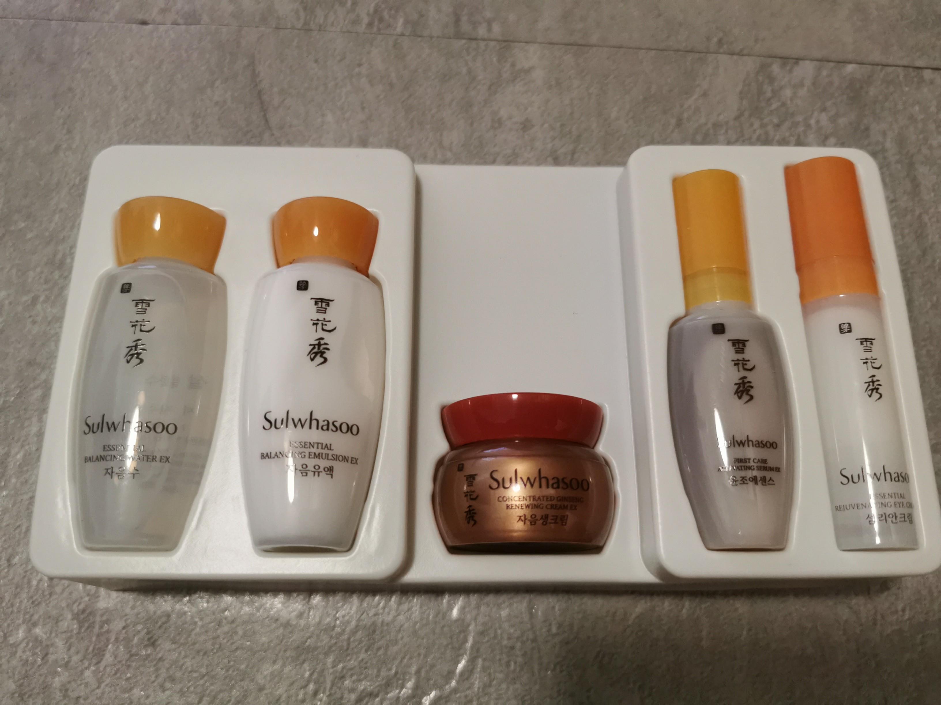 Sulwhasoo basic set （分類：面部 - 面部護理）位於 Hong Kong。 由 kitty.tsang 提交（商品編號 1058507191，圖片 3）。簡介： Expiry date: 2022/9月。