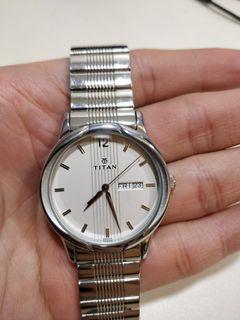 Titan white dial everyday watch
