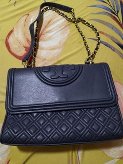 （分類：）位於 。 由 nirinng97 提交（商品編號 1058434569，圖片 1）。簡介： 。