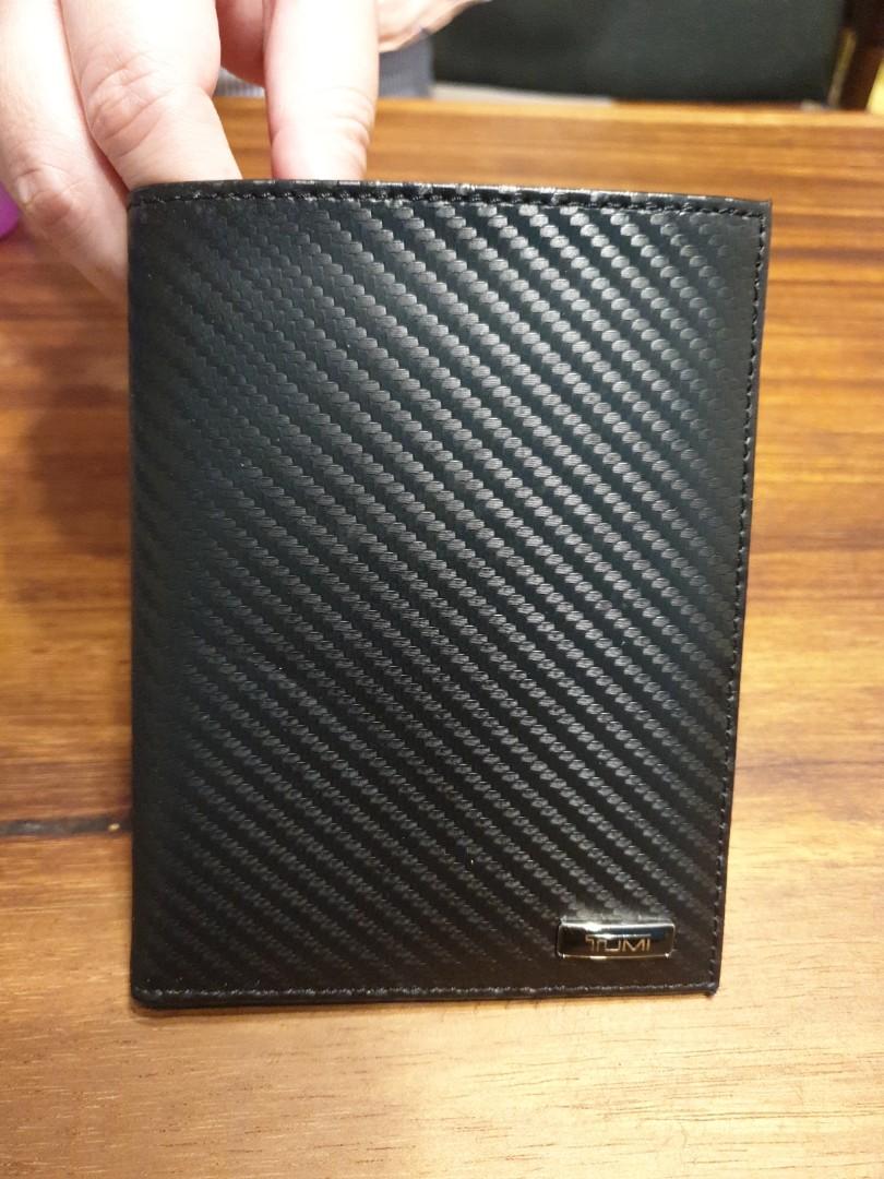 Tumi Passport holder, Men's Fashion, Bags & Wallets, Wallets on Carousell