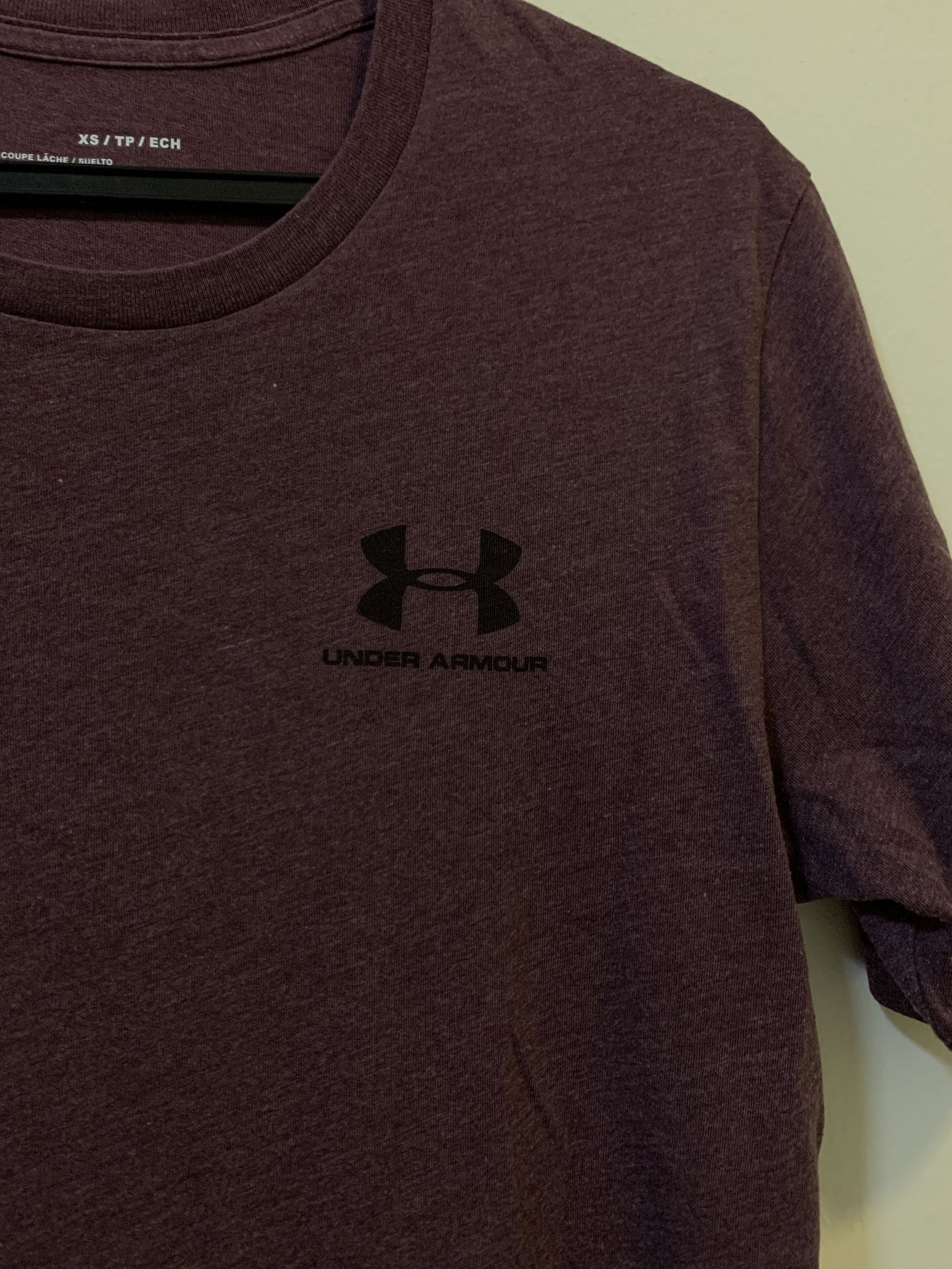 under armour burgundy shirt