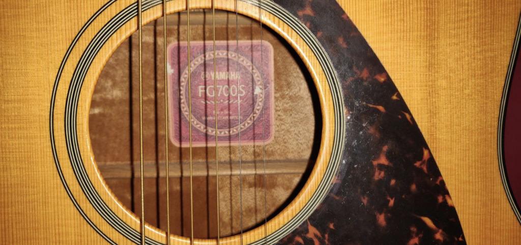 Yamaha fg700s solid top dreadnought acoustic guitar sale