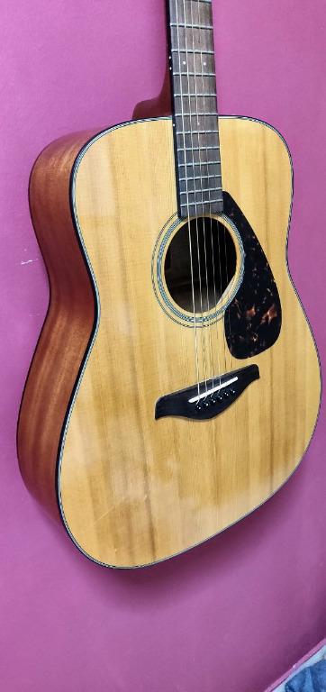 Yamaha FG700S Solid Spruce Top Acoustic Guitar Hobbies Toys