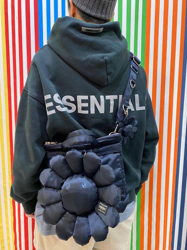 村上隆x porter 85週年限定2WAY HELMET BAG, 名牌, 手袋及銀包- Carousell