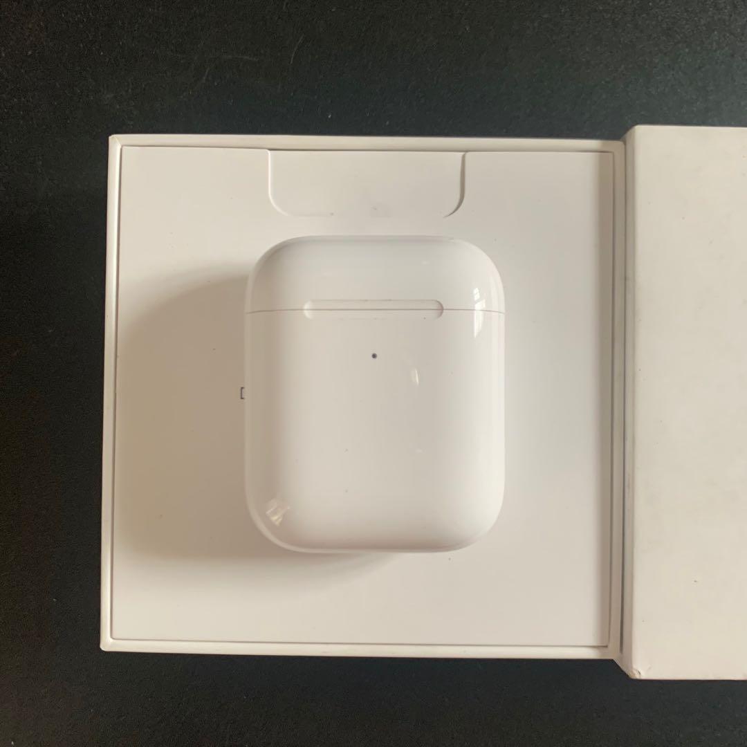 Airpods 2 wireless charging case only 2025