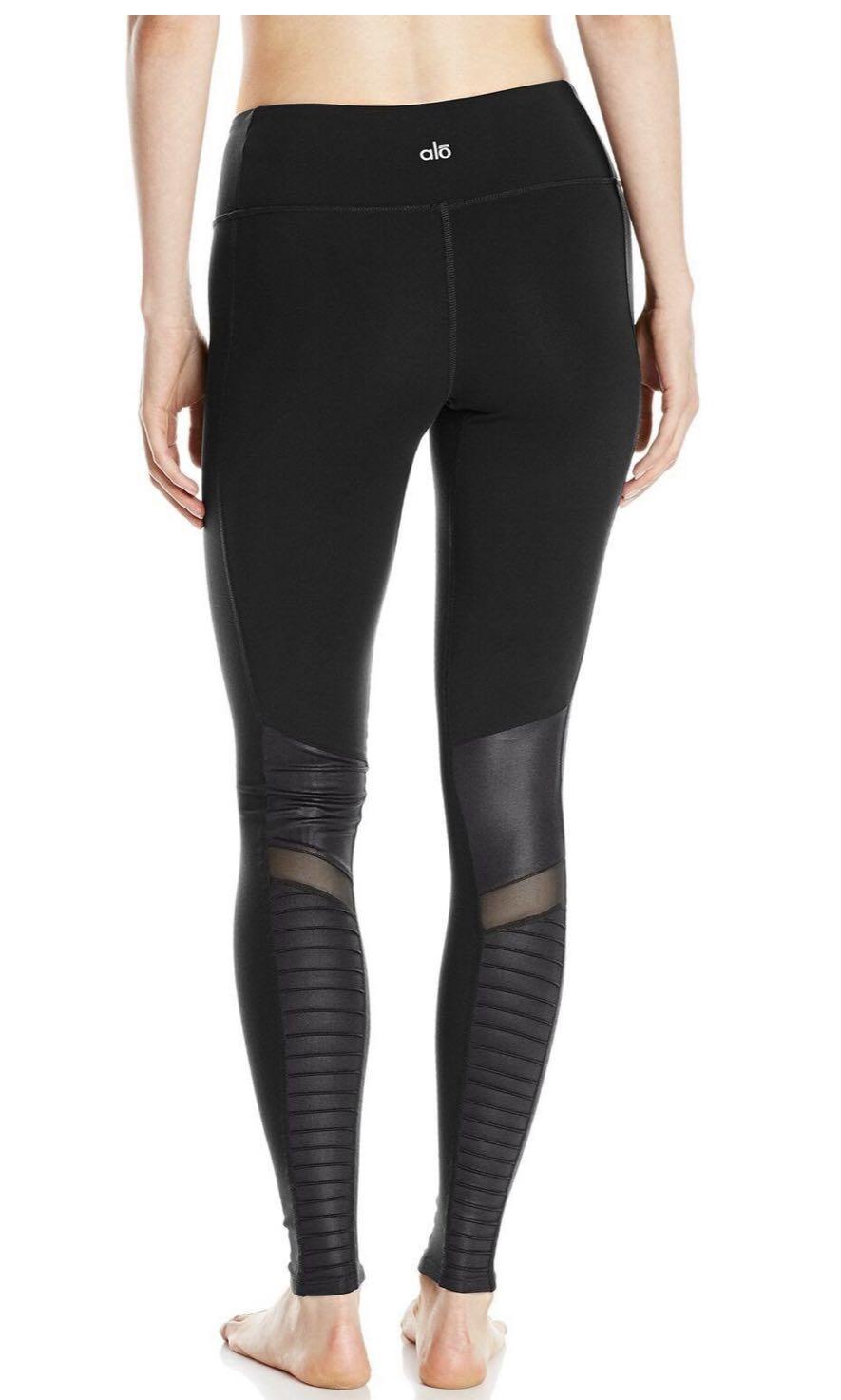 ALO YOGA Ripped Warrior Leggings in Black Sz XS, Women's Fashion,  Activewear on Carousell