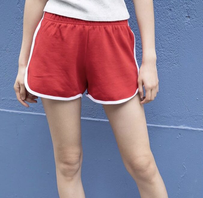 Brandy Melville red lisette shorts, 女 
