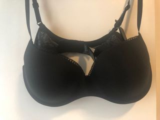 (Category: ) located in . Submitted by 19960323 (Listing ID 1058583759, Image 1). Description: .