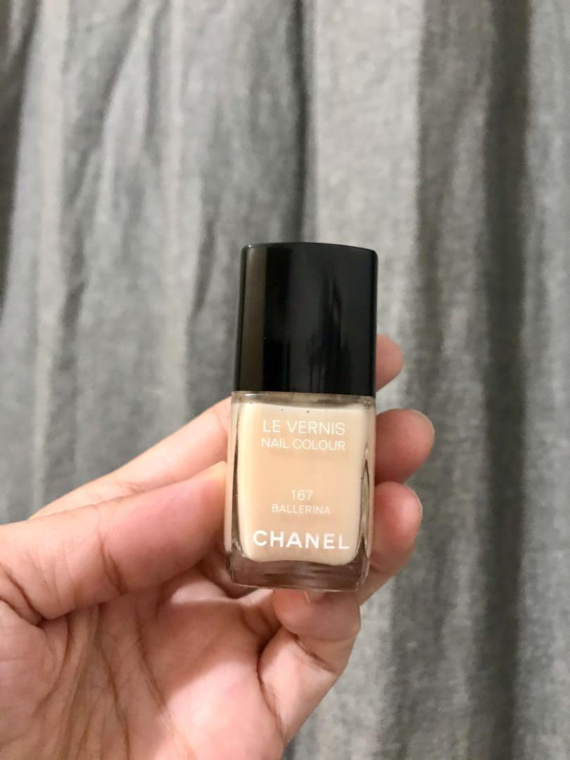 Chanel Le Vernis Longwear Nail Color (set of 5), Beauty & Personal Care,  Hands & Nails on Carousell