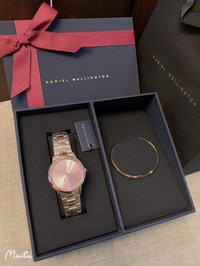 DW WATCH BANGLE SET, Women's Watches & Accessories, Watches on Carousell