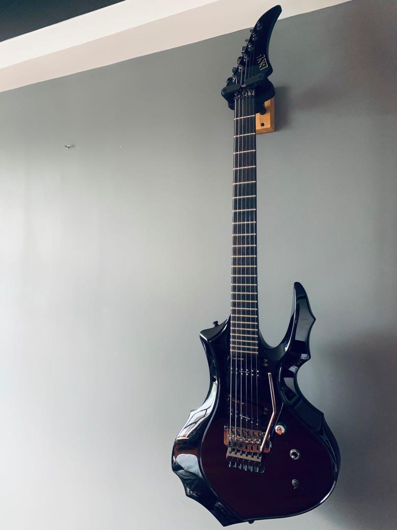 ESP A-I [arc] 艶～en～ the GazettE 葵signature guitar, 興趣及遊戲 
