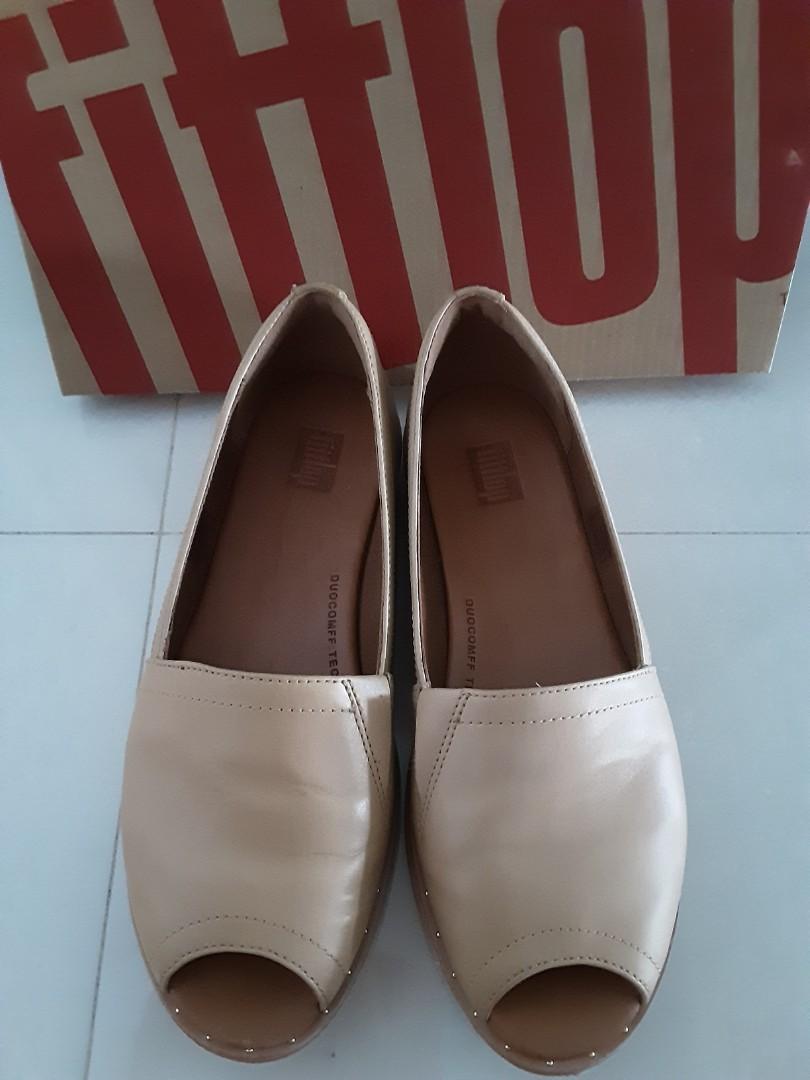Fitflop Peep Toe Nadia blush leather loafer MOC Women s Fashion Footwear Flats on Carousell