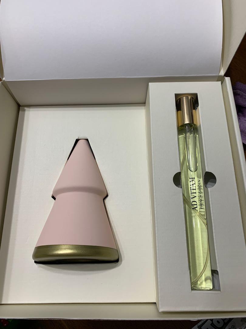 IFC mall 香水香薰連座粉紅色, 美容＆個人護理, 沐浴＆身體護理, 沐浴