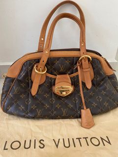 (Category: ) located in . Submitted by smileyydeal (Listing ID 1058556946, Image 1). Description: .