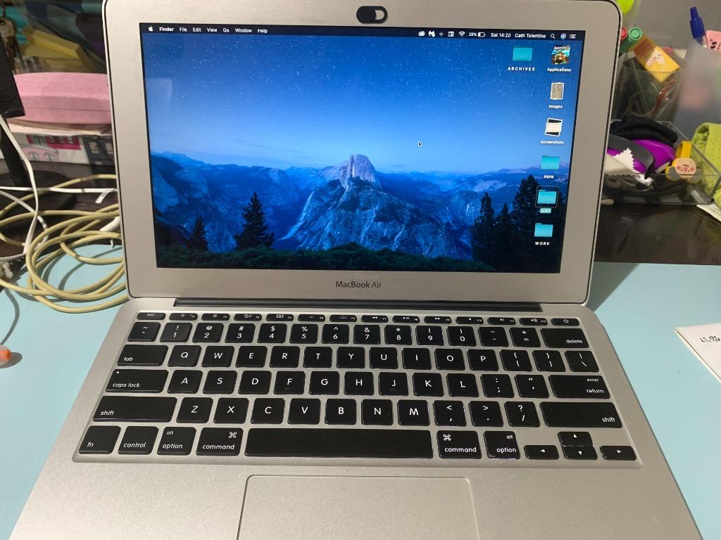 Apple Macbook Air 11 Inch Early 15 Negotiable Electronics Computers Laptops On Carousell