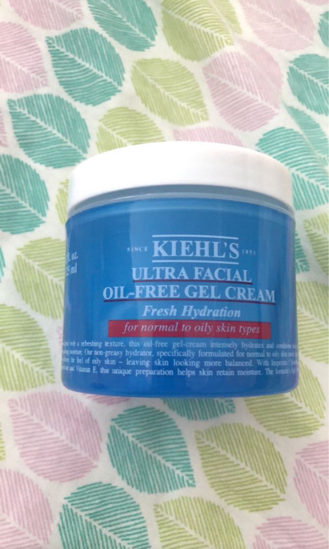 Oil free moisturiser, Beauty & Personal Care, Bath & Body, Body Care on Carousell