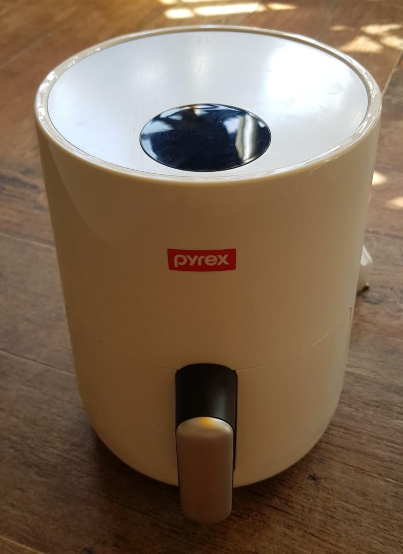 Pyrex Air Fryer, Furniture & Home Living, Kitchenware & Tableware