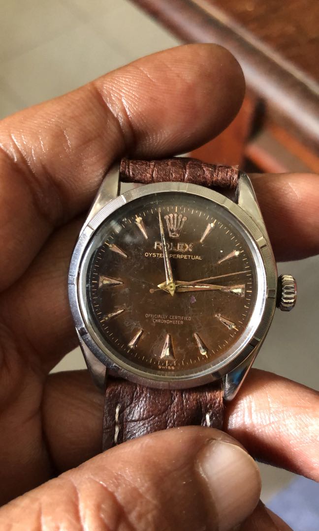 Rare 50 s Rolex Ref. 6285 semi bubble back