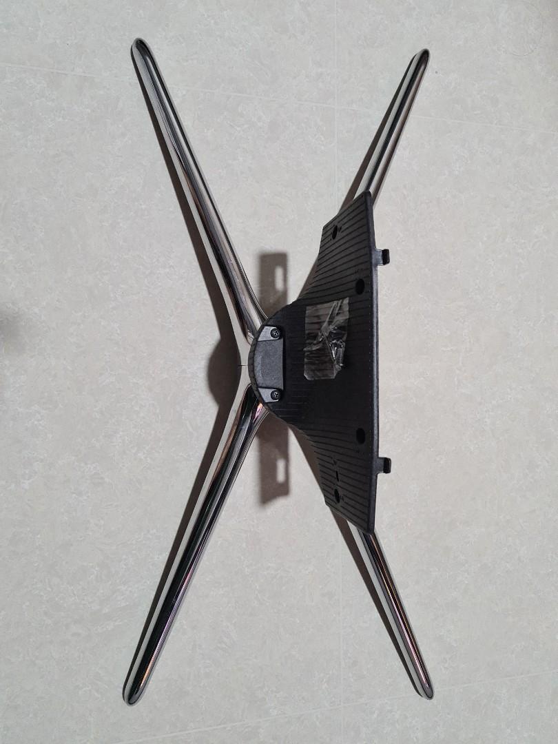 Samsung tv stand, TV & Home Appliances, TV & Entertainment, TV on Carousell