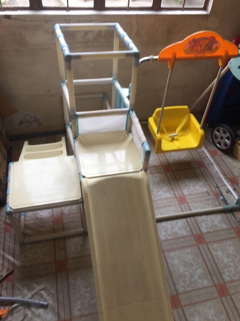 Slide n swing (Category: Infant Playtime) located in Cavite. Submitted by dimple082 (Listing ID 1058618548, Image 1). Description: In good condition .