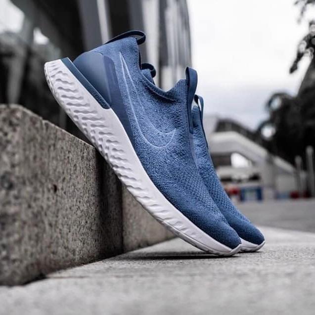 Nike epic phantom hot sale react flyknit blue