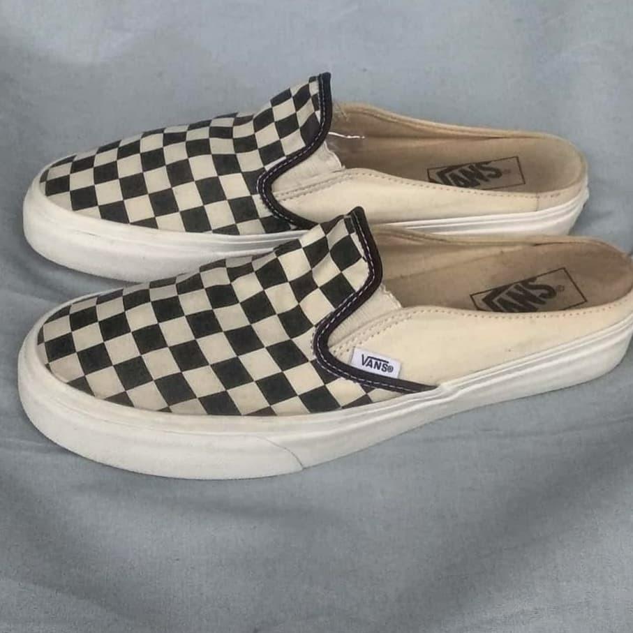 Sepatu deals sandal vans