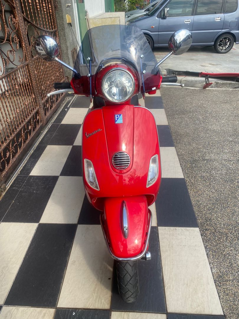 Piaggio Vespa Lx150 Motorbikes On Carousell