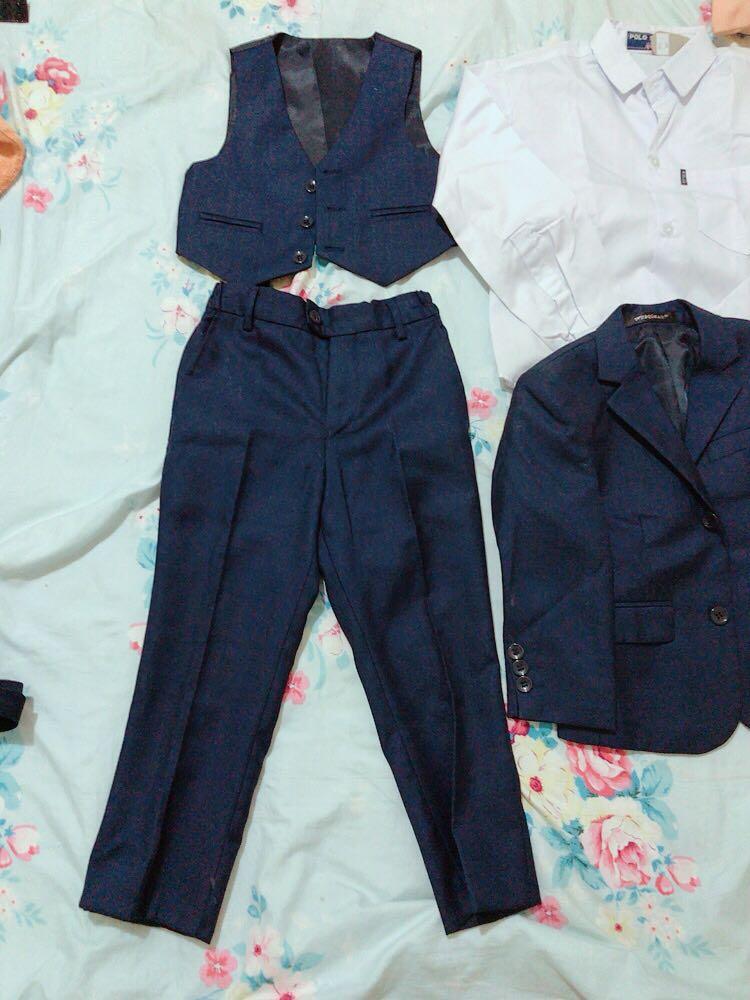 Weiqihan Formal Set for Boys 4-5 years (Category: Babies & Kids Fashion) located in Quezon City. Submitted by jt0404 (Listing ID 1058649565, Image 2). Description: Used only once for a wedding Excellent condition! Bought for 1699.