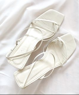(Category: ) located in . Submitted by lows2luxefinds.ph (Listing ID 1058639137, Image 1). Description: .