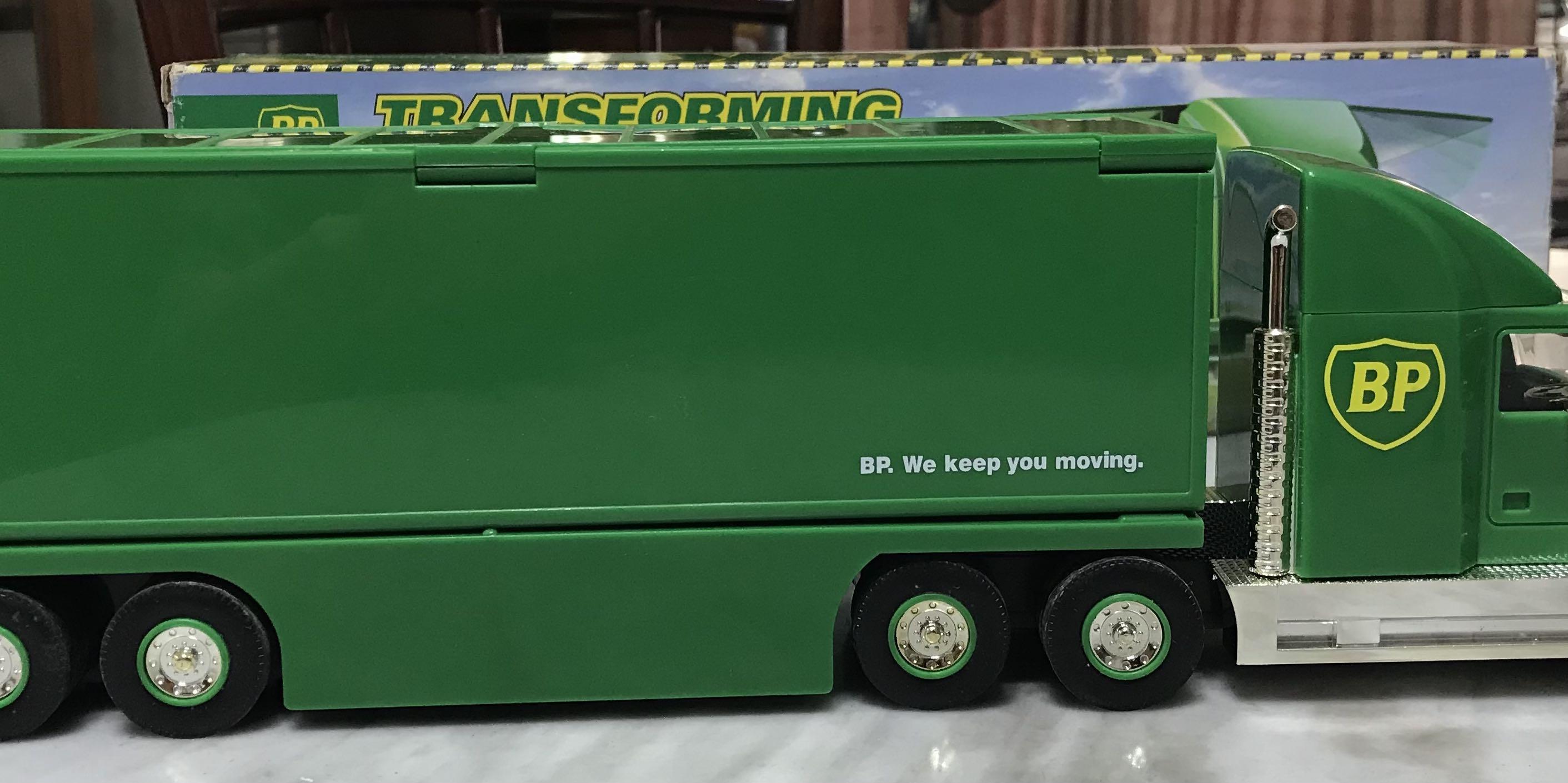 1999 Collectors’ Limited Edition BP Transforming Truck, Hobbies & Toys