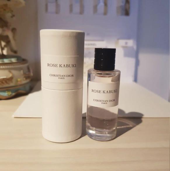 rose kabuki dior sephora