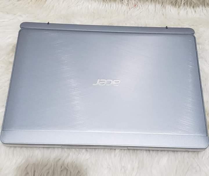Acer Aspire Switch 10 (Category: Laptops & Notebooks) located in Cebu City. Submitted by authenticcebu (Listing ID 1058964256, Image 2). Description: Acer Aspire Switch 10(bought in Japan) Perfect for online classes and basic work tasks Looks new, used for few months only *need ra plug in sa outlet when using Selling for 5k only last price Loc: Juana Osmeña Cebu City.