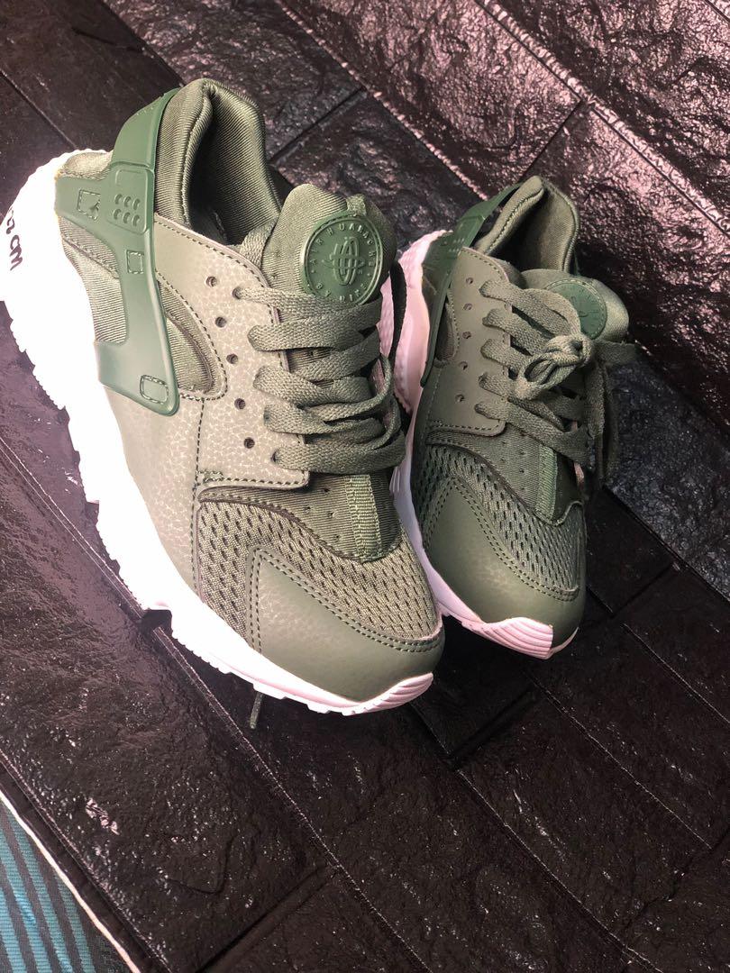 Nike huarache womens army green hotsell