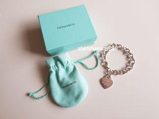 Authentic Return to Tiffany classic silver heart tag charm bracelet, includes pouch and box, RRP$880