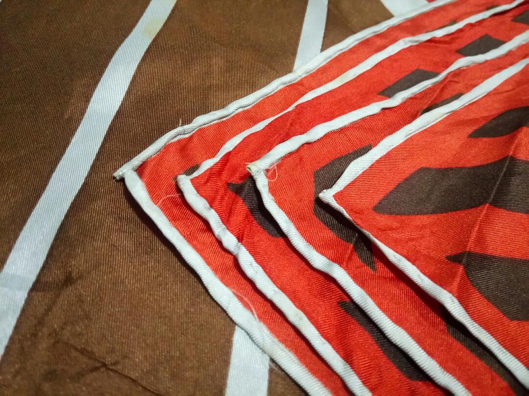 Geometric Print Silk Scarf (Category: Scarves) located in Manila. Submitted by ameri8 (Listing ID 1058798664, Image 3). Description: Size: 34 x 34 inches Material: Silk Flaws: Small red stain (please see 4th picture) Condition: Stored for a long time but still in very good condition.
